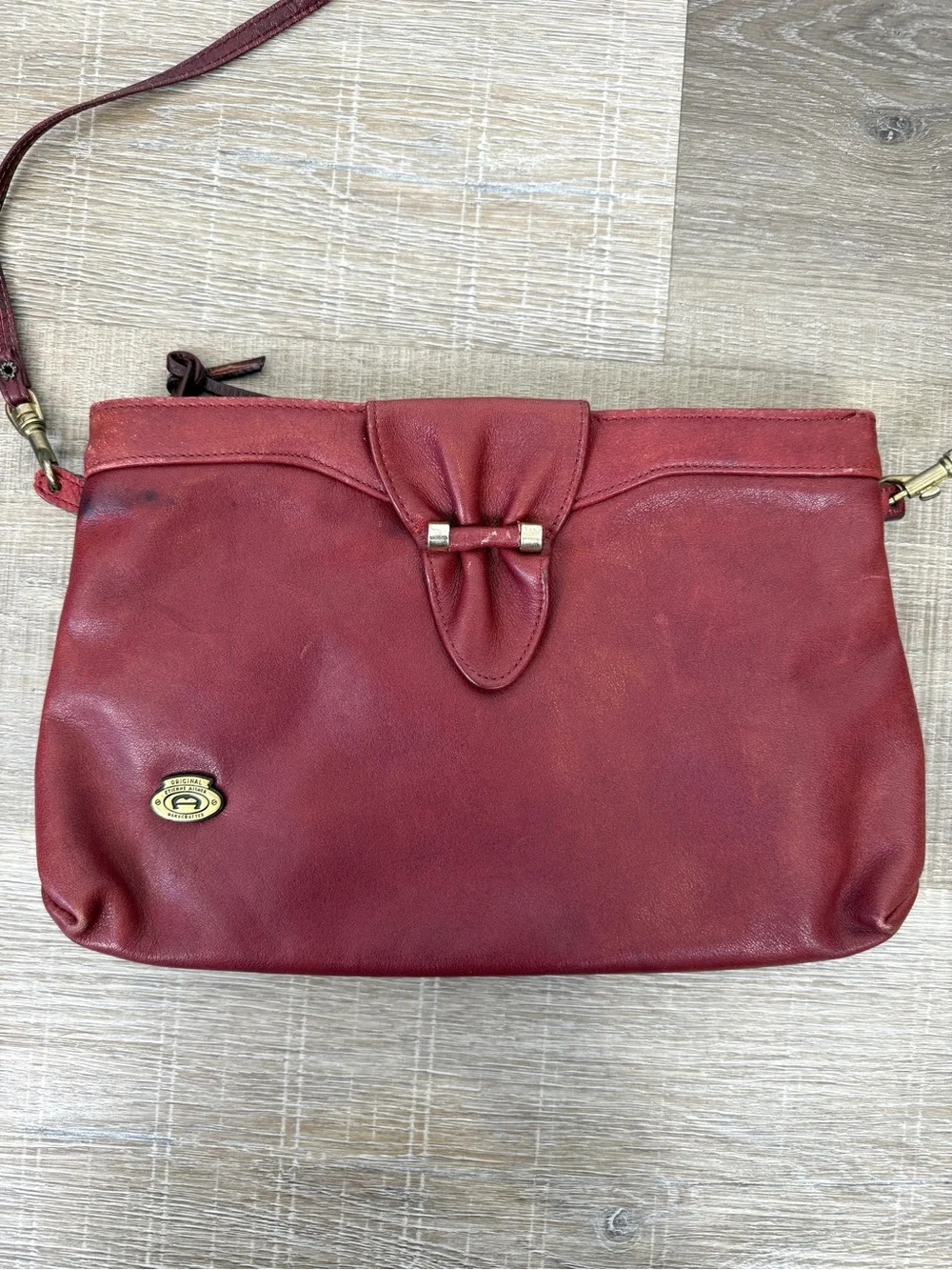 Vintage Etienne Aigner Burgundy Leather Crossbody Shoulder Bag Purse
